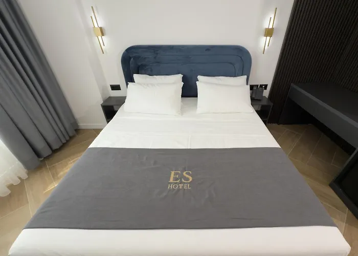 فندق Es تيرانا